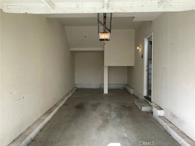 350 Via Capri 201, Corona, CA 92879