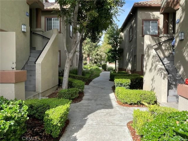 350 Via Capri 201, Corona, CA 92879