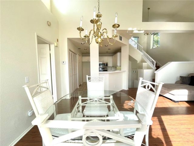 350 Via Capri 201, Corona, CA 92879