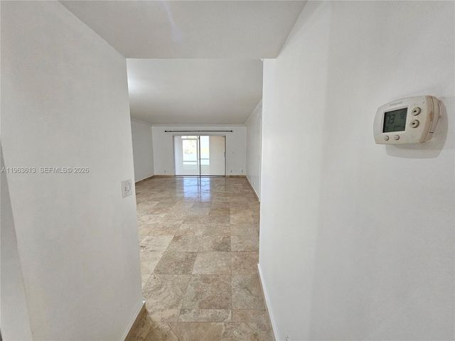 6575 W Oakland Park Blvd 109, Lauderhill, FL 33313