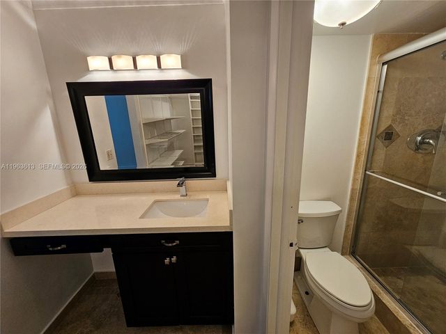 6575 W Oakland Park Blvd 109, Lauderhill, FL 33313