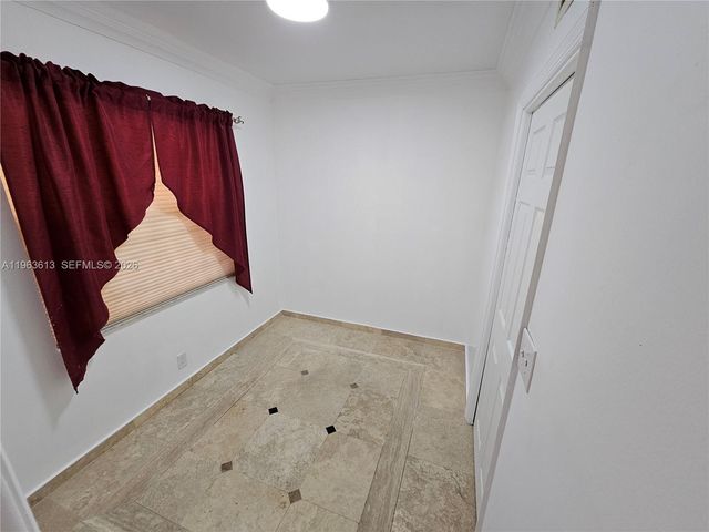 6575 W Oakland Park Blvd 109, Lauderhill, FL 33313