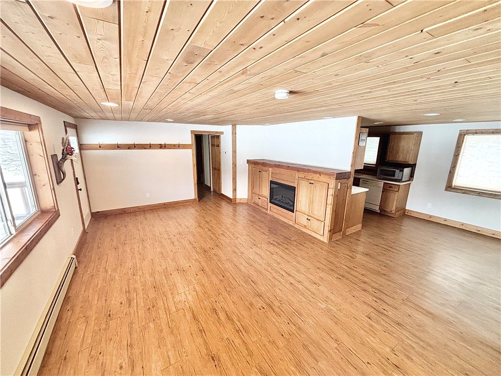 207 Miles Avenue, Clyde Park, MT 59018 photo 2