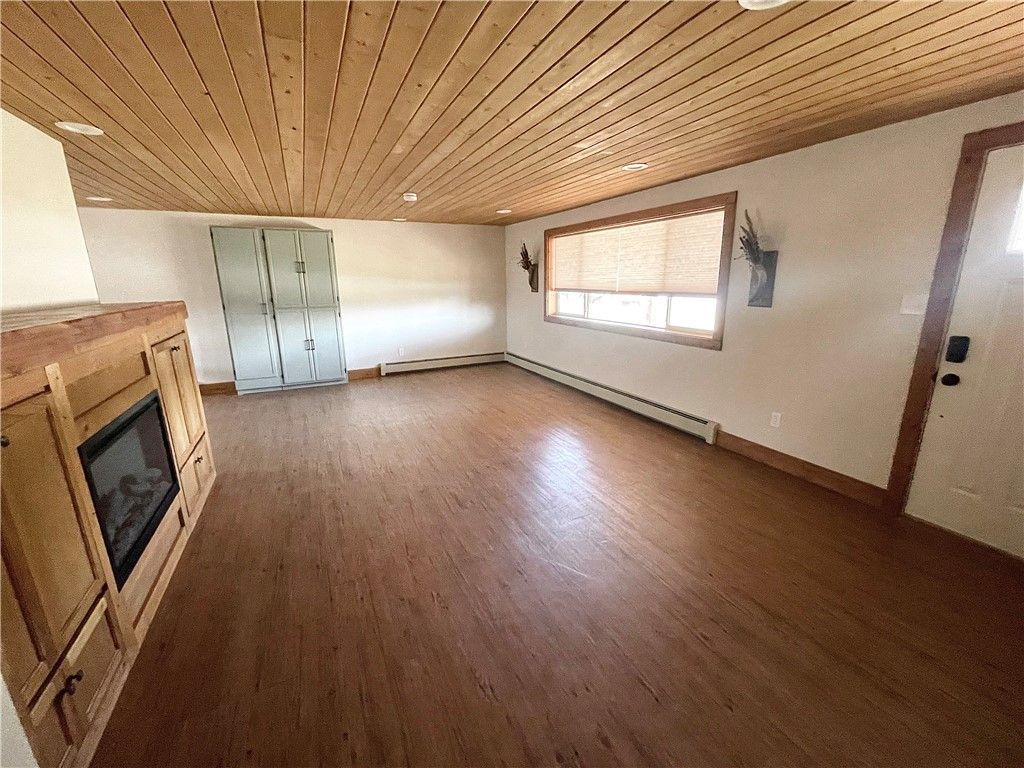 207 Miles Avenue, Clyde Park, MT 59018 photo 3