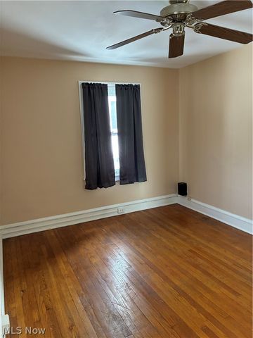 3303 E Scarborough Road, Cleveland Heights, OH 44118