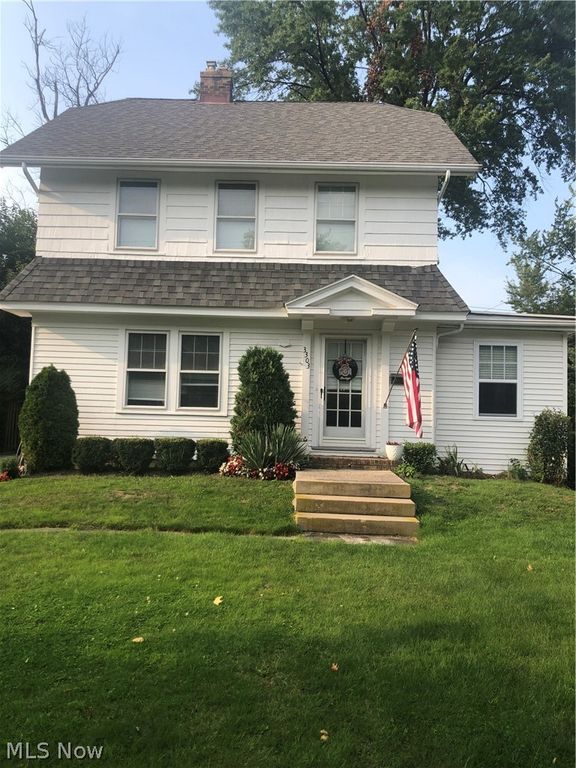 3303 E Scarborough Road, Cleveland Heights, OH 44118