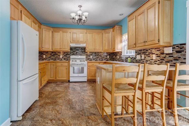 4735 Asherton Place NW, Concord, NC 28027