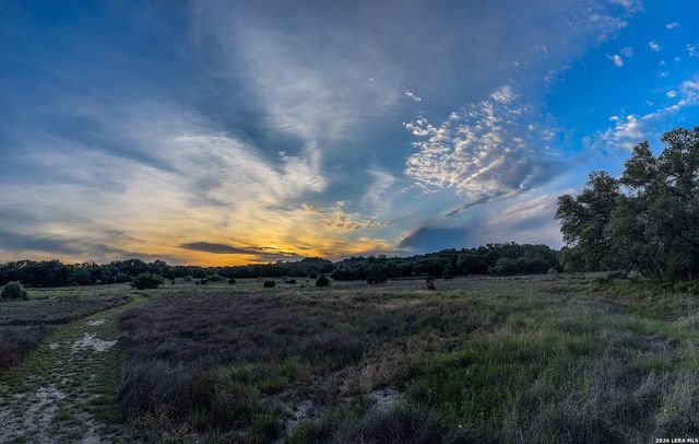 3513 N Us Highway 281, Blanco, TX 78606