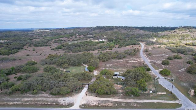 3513 N Us Highway 281, Blanco, TX 78606