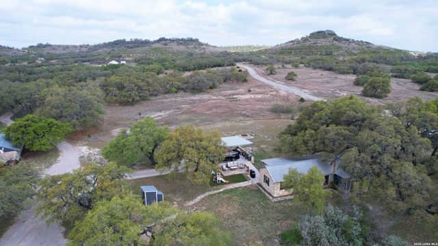 3513 N Us Highway 281, Blanco, TX 78606