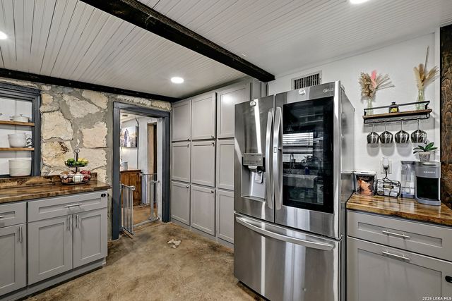 3513 N Us Highway 281, Blanco, TX 78606