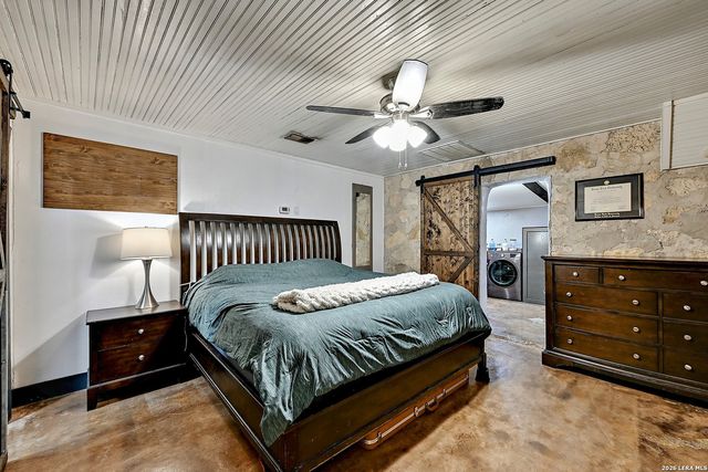 3513 N Us Highway 281, Blanco, TX 78606