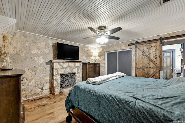 3513 N Us Highway 281, Blanco, TX 78606