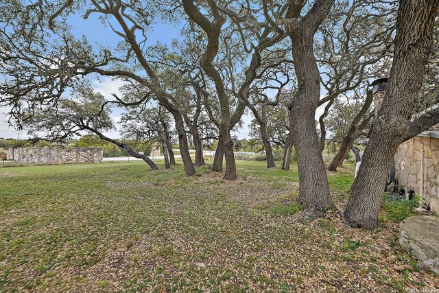 3513 N Us Highway 281, Blanco, TX 78606