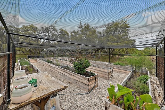 3513 N Us Highway 281, Blanco, TX 78606