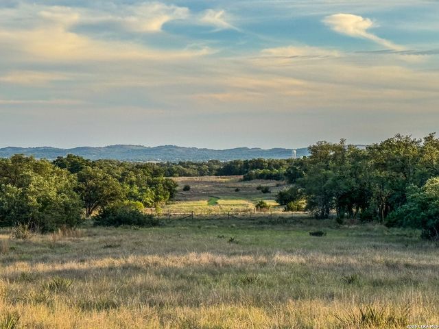 3513 N Us Highway 281, Blanco, TX 78606