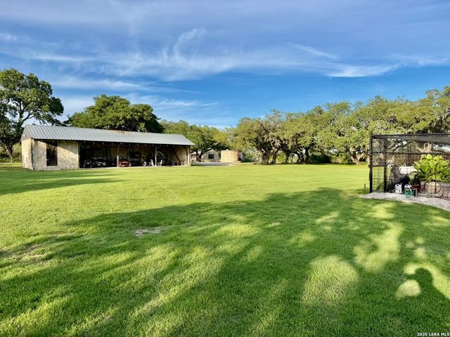 3513 N Us Highway 281, Blanco, TX 78606
