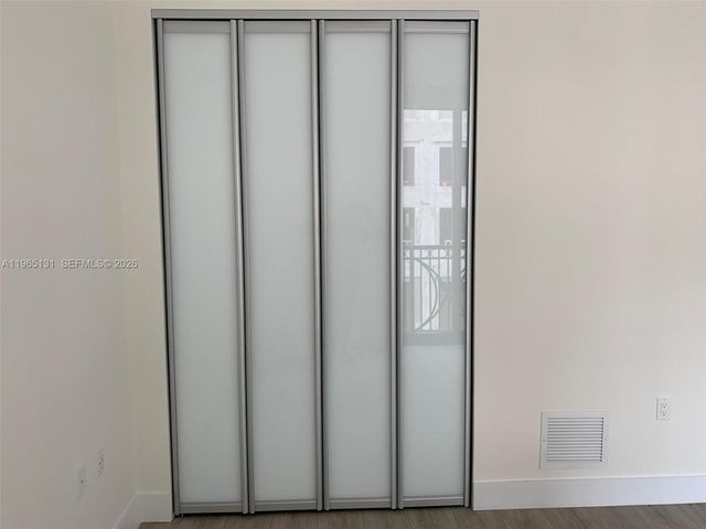 301 Altara Ave 206, Coral Gables, FL 33146