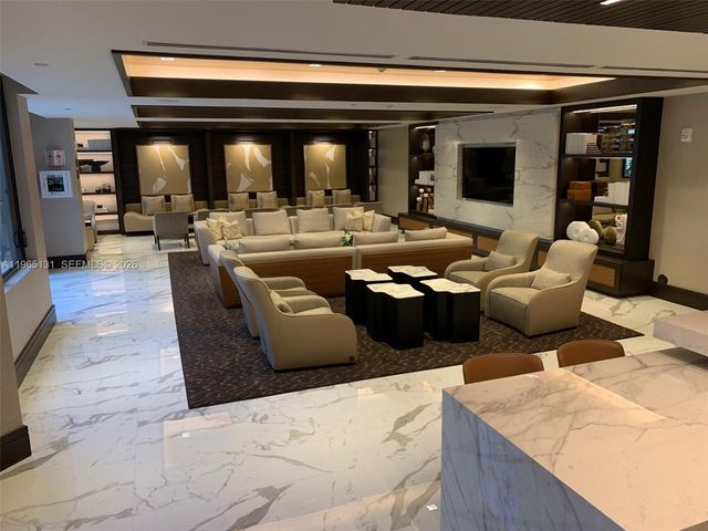 301 Altara Ave 206, Coral Gables, FL 33146