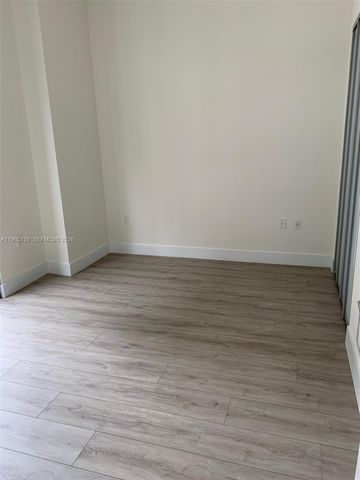 301 Altara Ave 206, Coral Gables, FL 33146