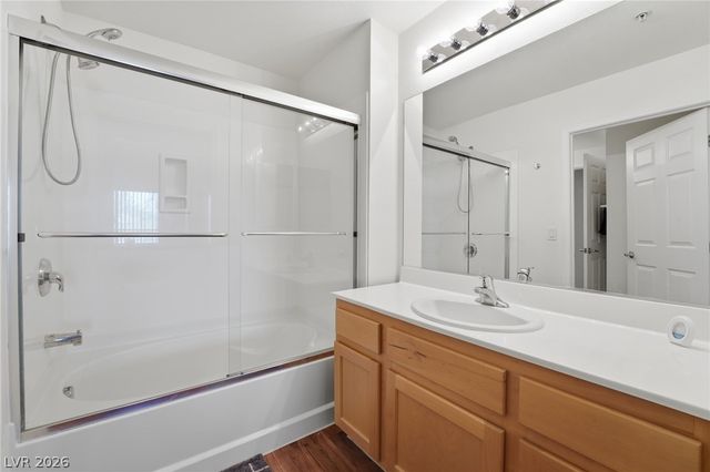 27 East Agate Avenue 206, Las Vegas, NV 89123