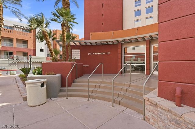 27 East Agate Avenue 206, Las Vegas, NV 89123