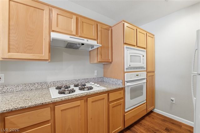 27 East Agate Avenue 206, Las Vegas, NV 89123