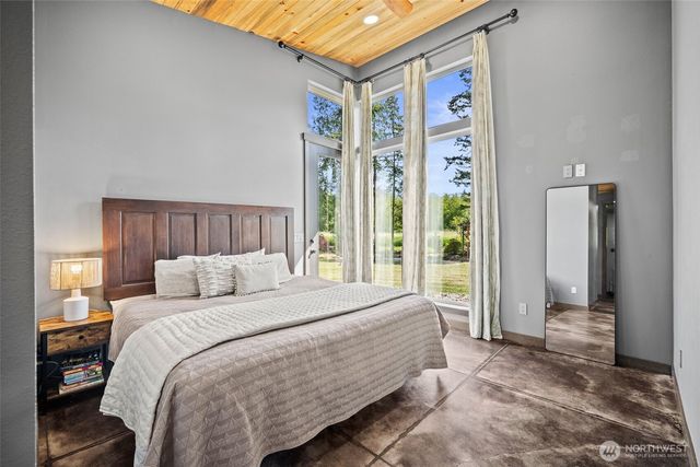 3902 Bay Road, Ferndale, WA 98248