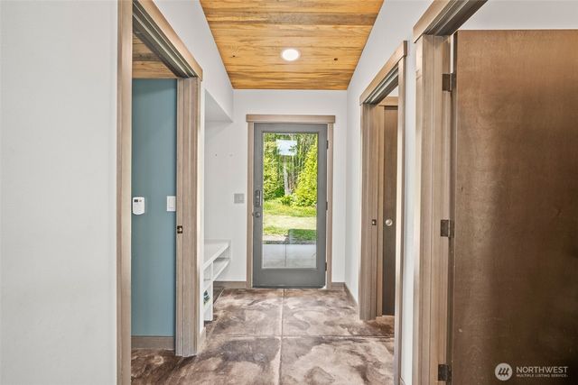 3902 Bay Road, Ferndale, WA 98248