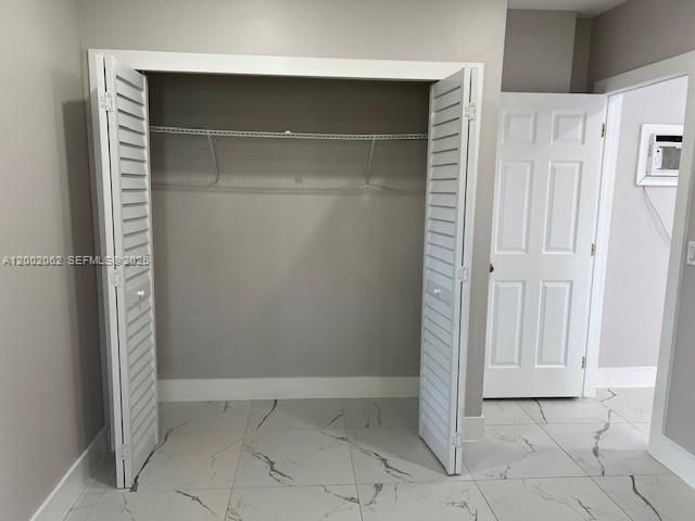 922 NW 2nd St 4, Miami, FL 33128