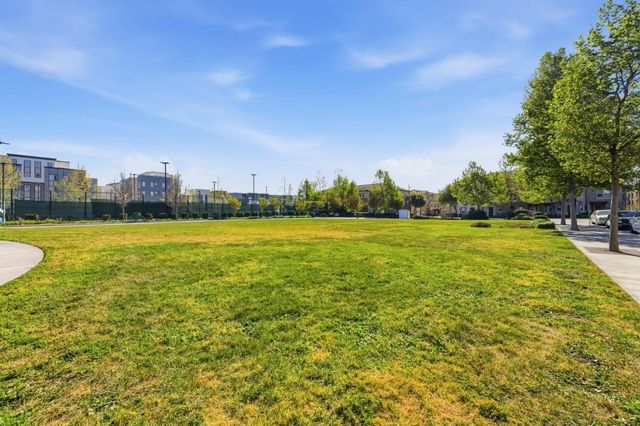 692 Amalfi Loop, Milpitas, CA 95035