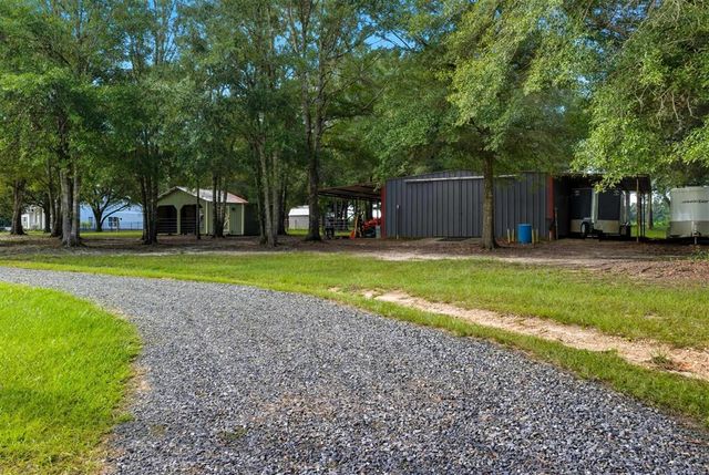 405 Dove Lane, Leesville, LA 71446