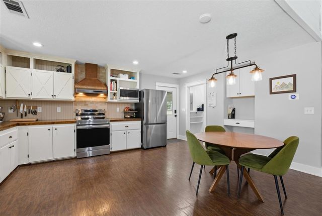 405 Dove Lane, Leesville, LA 71446