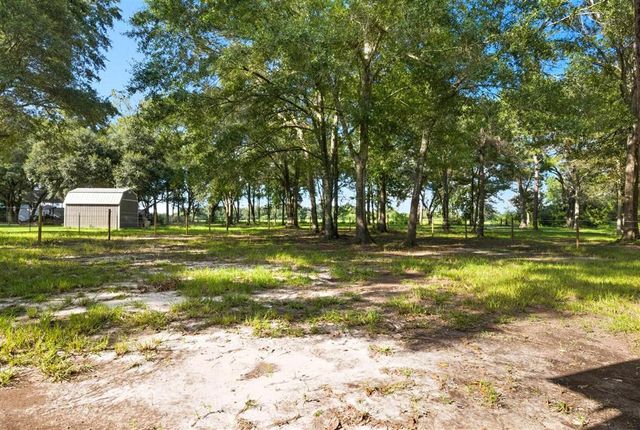 405 Dove Lane, Leesville, LA 71446