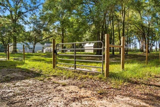 405 Dove Lane, Leesville, LA 71446