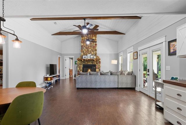 405 Dove Lane, Leesville, LA 71446