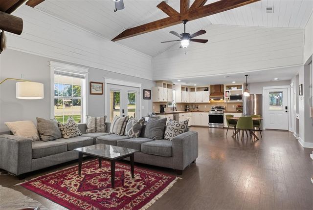 405 Dove Lane, Leesville, LA 71446