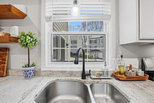 41 Nile St 41, Billerica, MA 01821