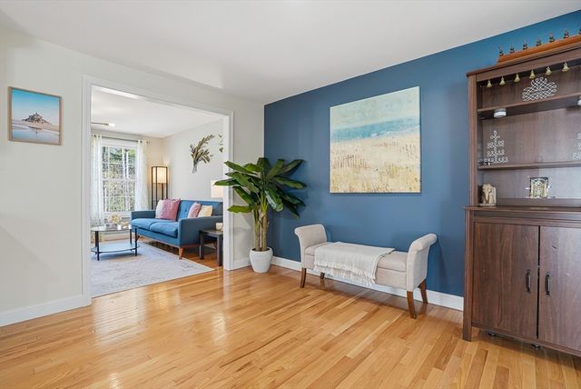 41 Nile St 41, Billerica, MA 01821