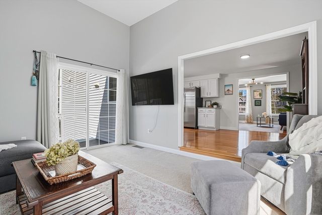 41 Nile St 41, Billerica, MA 01821