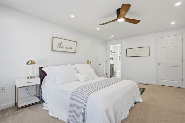 41 Nile St 41, Billerica, MA 01821