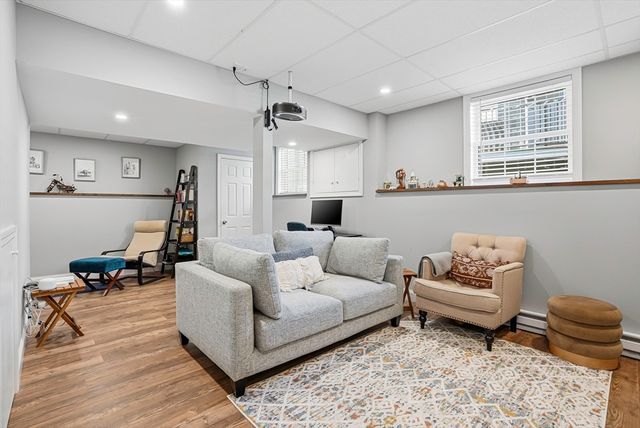 41 Nile St 41, Billerica, MA 01821