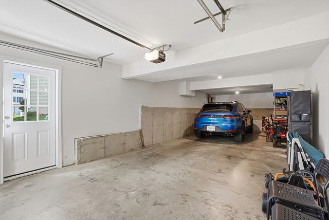 41 Nile St 41, Billerica, MA 01821