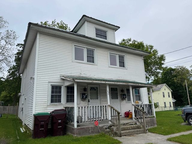 905 County Street, Bennington, VT 05201
