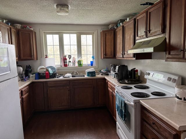 905 County Street, Bennington, VT 05201