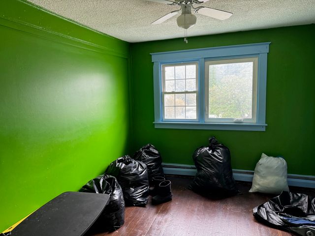 905 County Street, Bennington, VT 05201