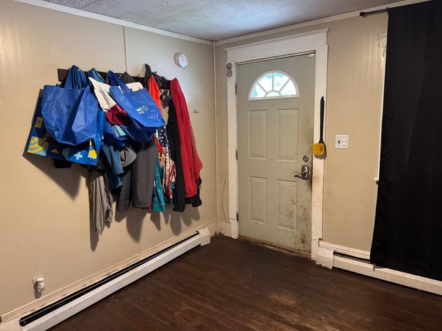905 County Street, Bennington, VT 05201