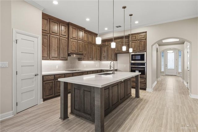 4006 N Sorghum Circle, Edinburg, TX 78542