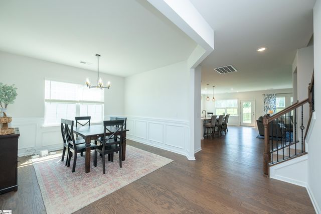 231 Double Crest Drive, Taylors, SC 29687