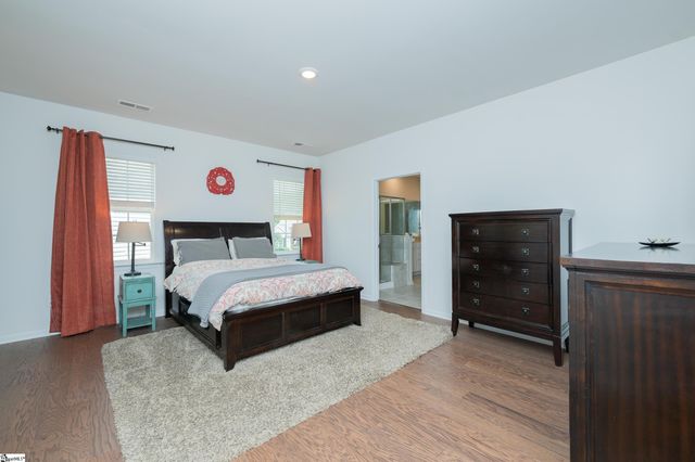 231 Double Crest Drive, Taylors, SC 29687